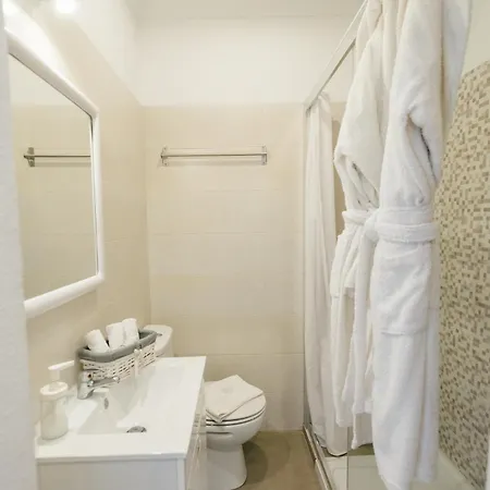 Tree House - Casa Laranjeira